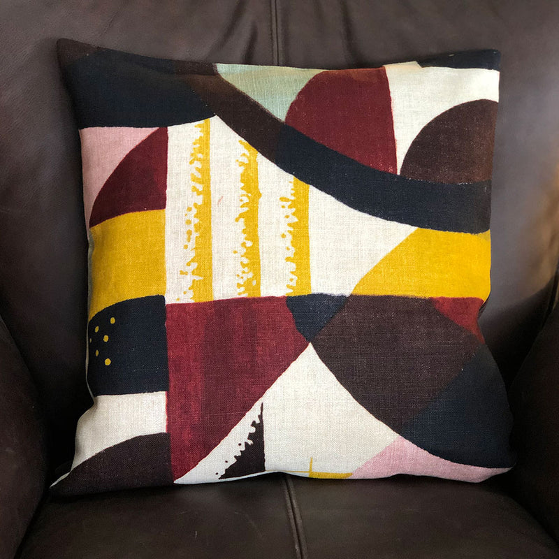 Abstract 1928 (III) Cushion