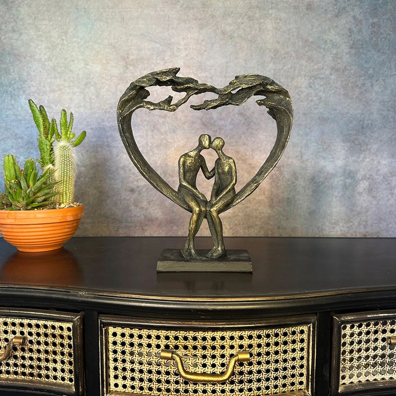 Love Heart Couple Sculpture