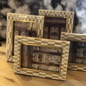 Oatmeal Checkered Photo Frame – Blacks of Sopwell
