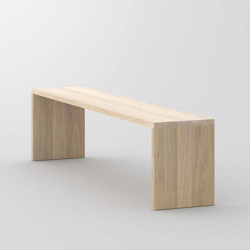 maya bench in light oil oak,flat sides and top.